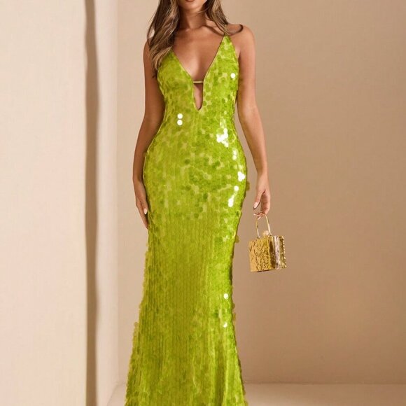 Green Party Women's Deep V-Neck Hollow Lace-Up Slim Fit Luxury Sequin Dress - Picture 5 of 7